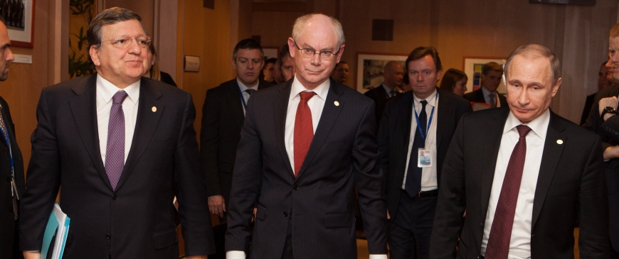 In confronting Russia, Europe tests its union 