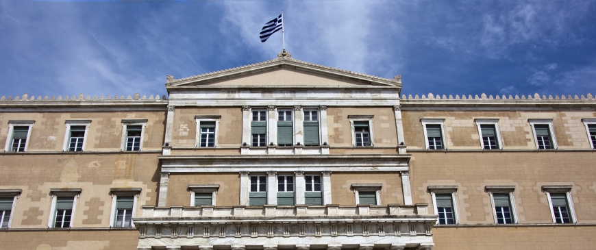 Third Greek rescue deal met with widespread scepticism