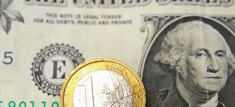 Weak dollar strong euro? The international impact of EMU Weak dollar strong euro?