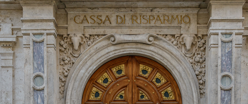 Europe's make-or-break country: What is wrong with Italy's economy?