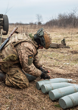‘We moeten onze defensie-industrie opschalen, dat kan niet door Amerikaanse wapens te blijven kopen’